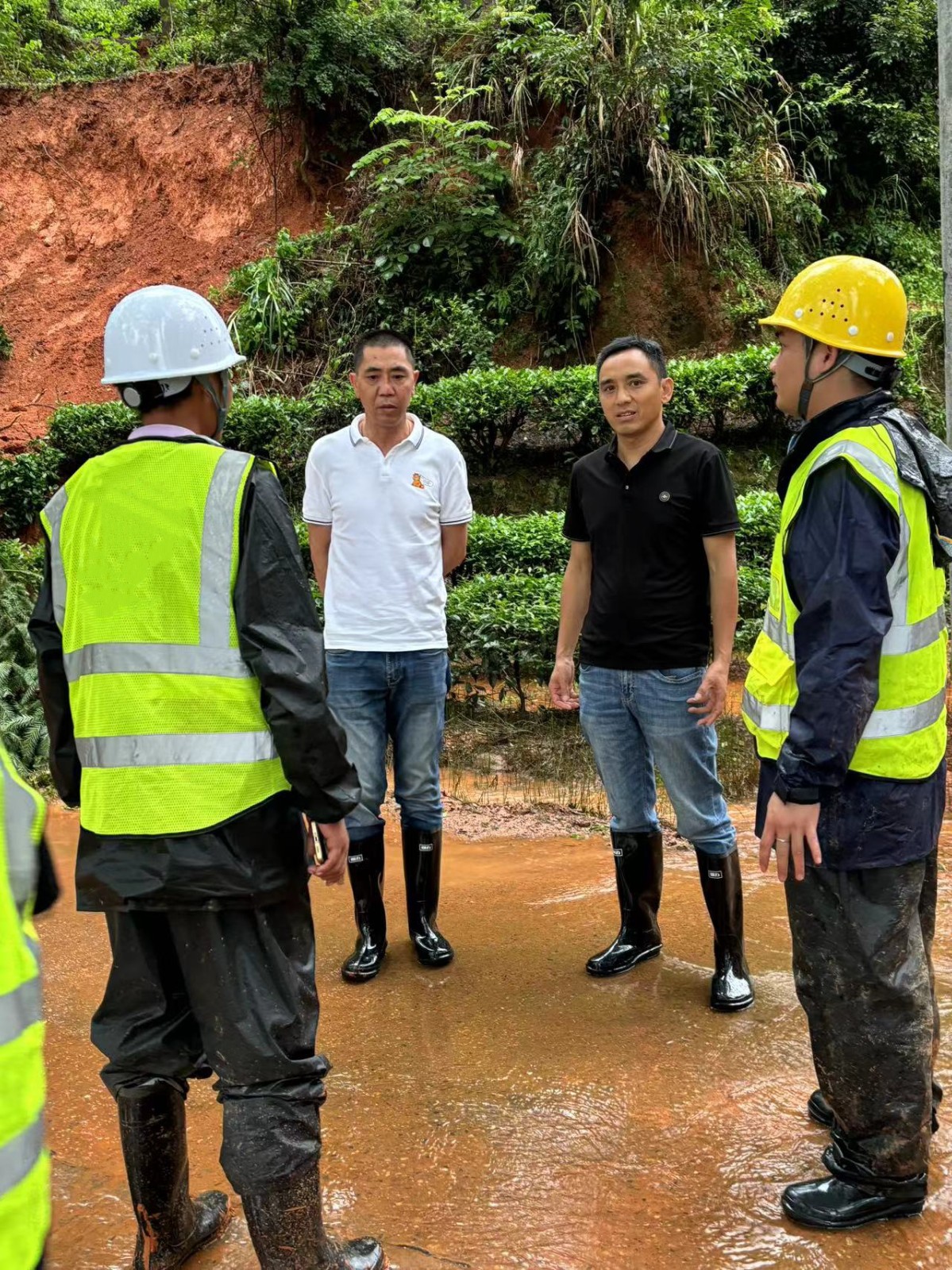 易順搶險顯擔當,傳遞社會正能量